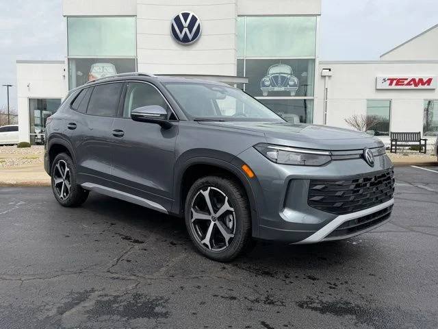 New 2026 Silver Volkswagen 2.0T SE image 1