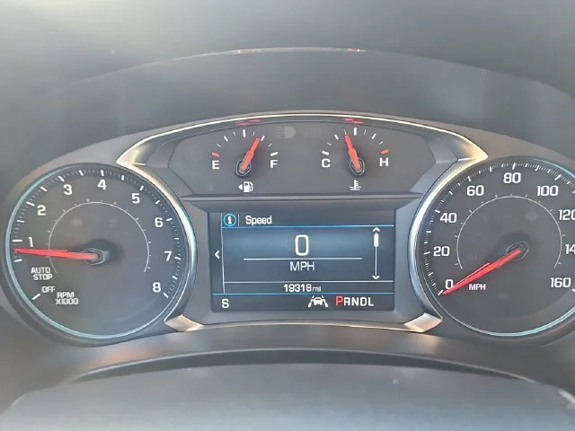 Used 2024 Lakeshore Blue Metallic Chevrolet LT image 15