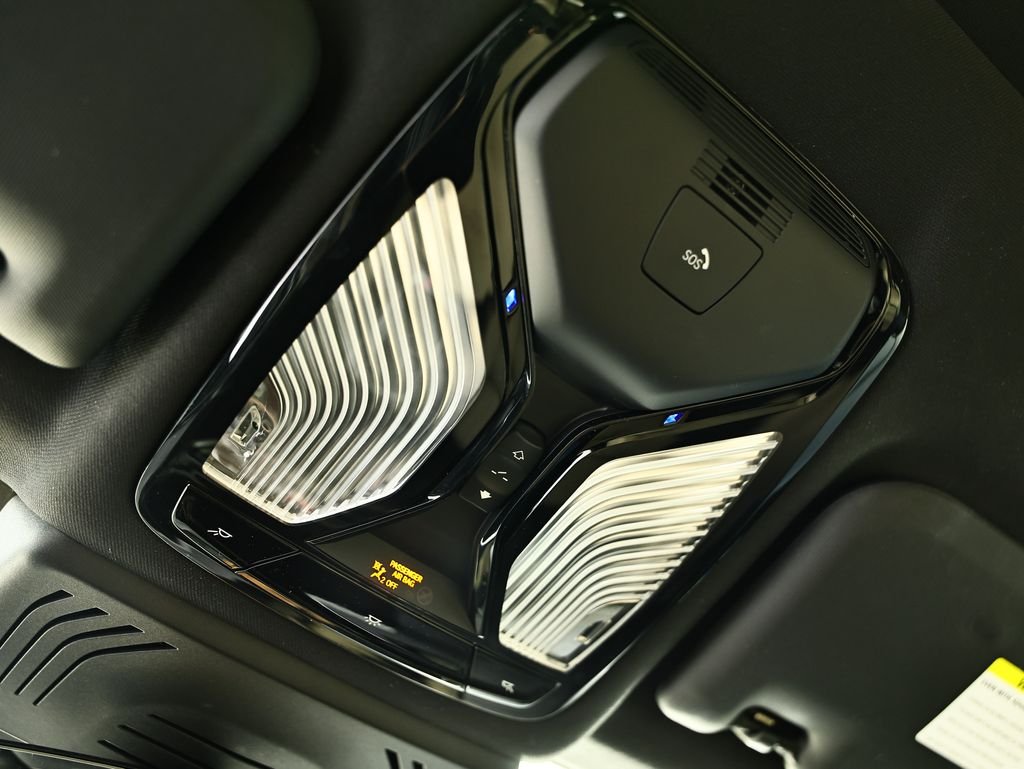Used 2024 Black BMW xDrive30i image 40