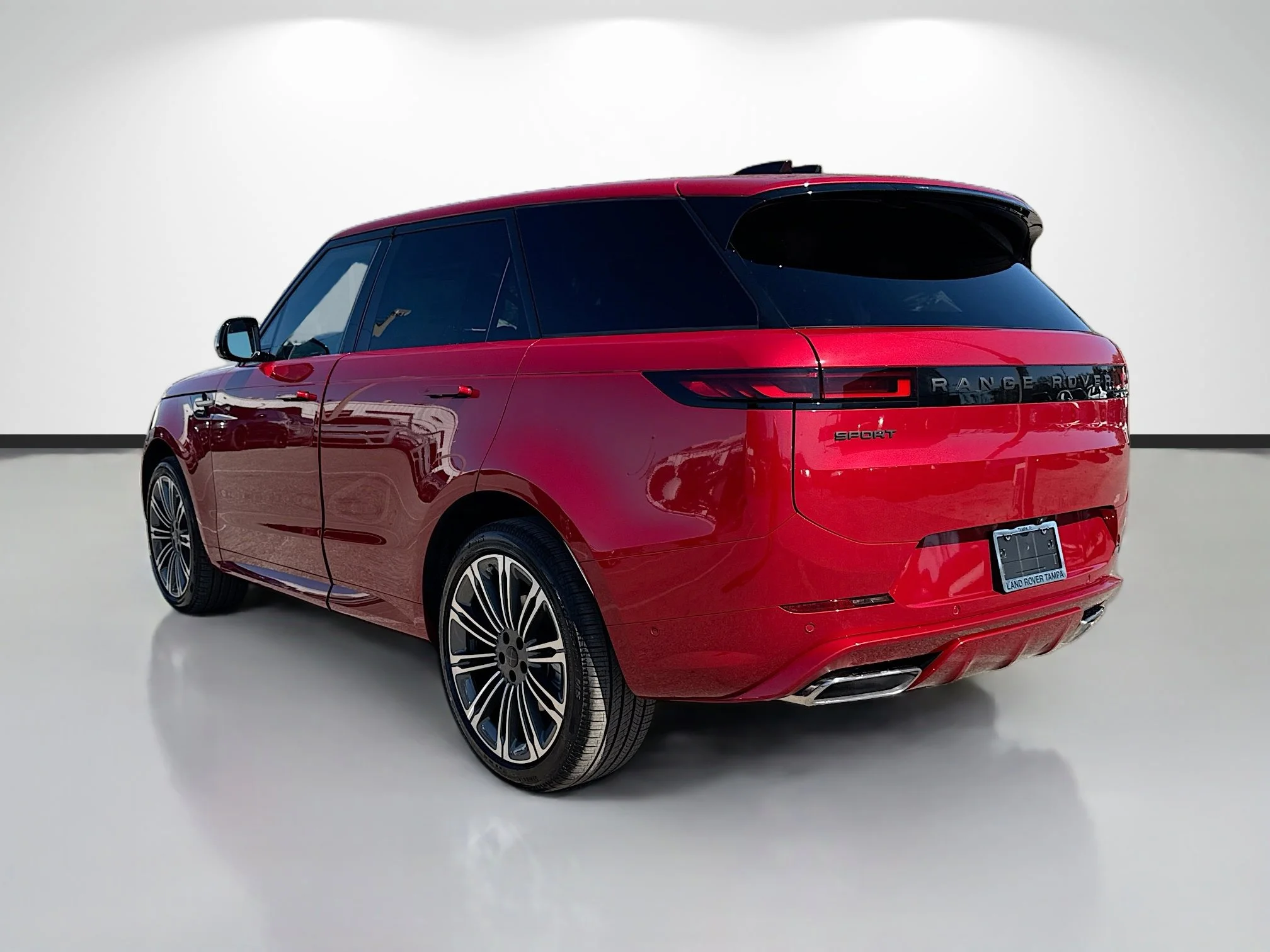 New 2026 Firenze Red Metallic Land Rover Dynamic SE image 3