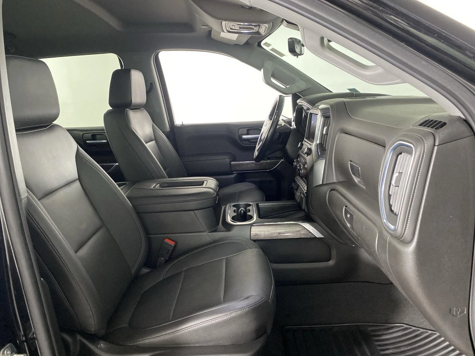 Used 2021 Black Metallic Chevrolet LTZ image 29