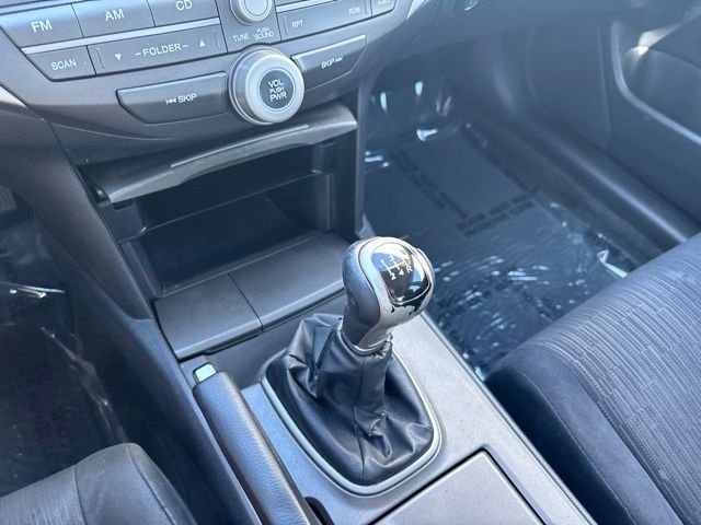 Used 2011 Gray Honda LX image 26