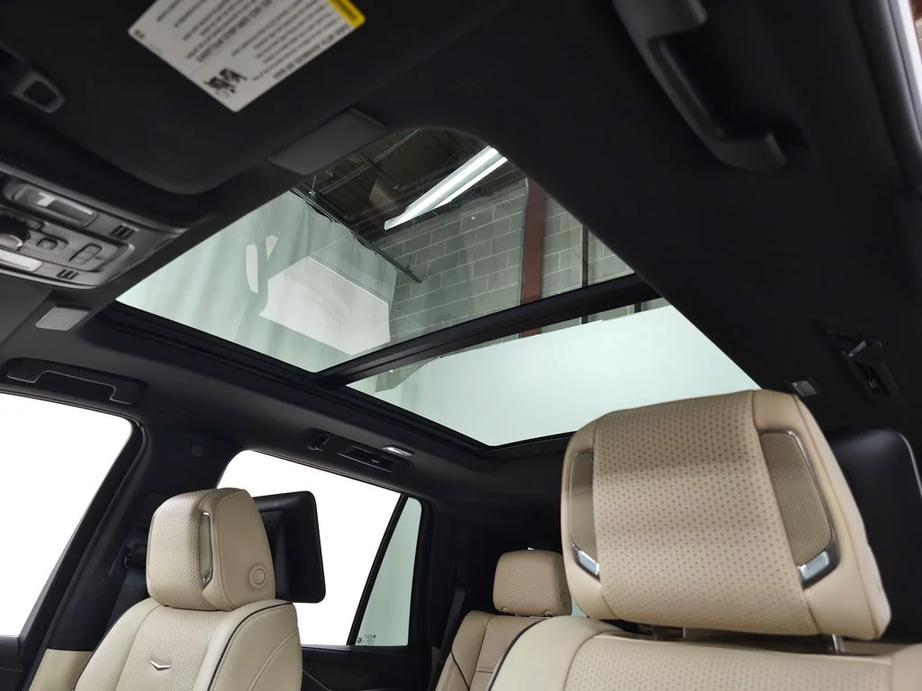 Used 2024 White Cadillac Premium Luxury image 20