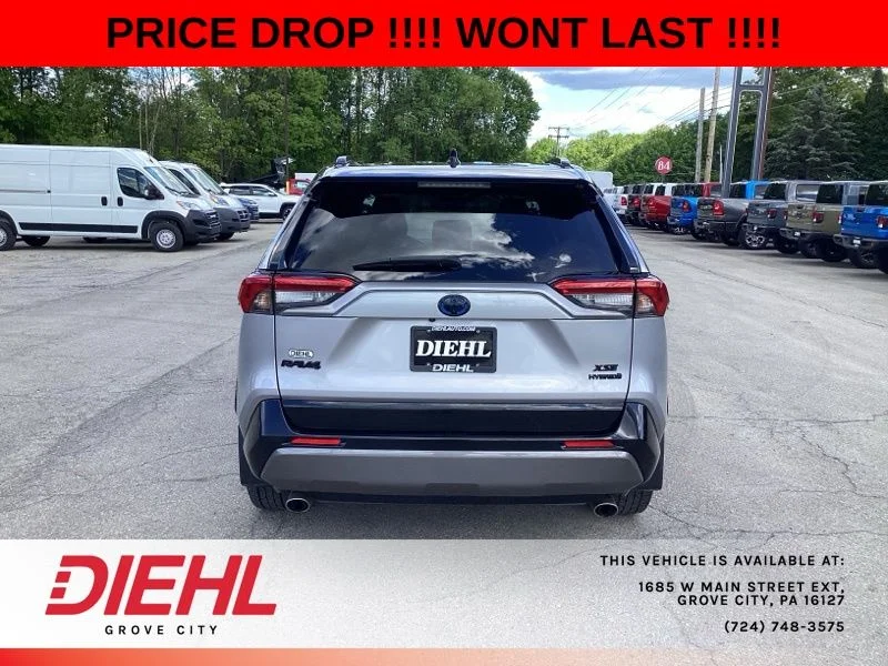 Used 2021 Silver Toyota XSE image 6