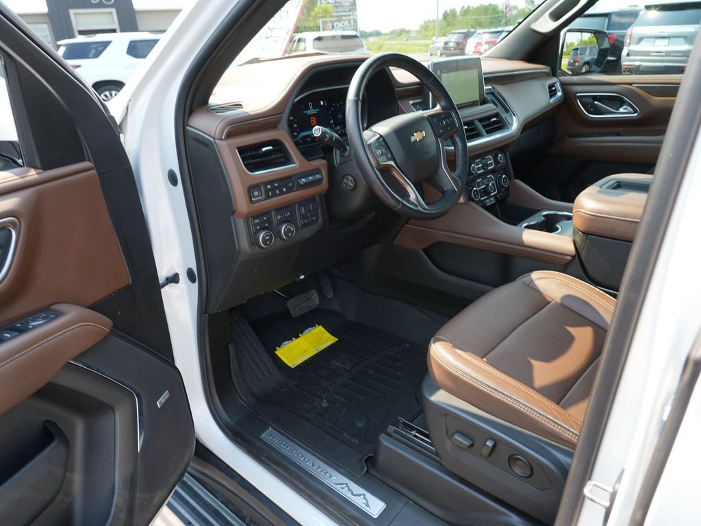 Used 2022 Beige Chevrolet High Country image 13