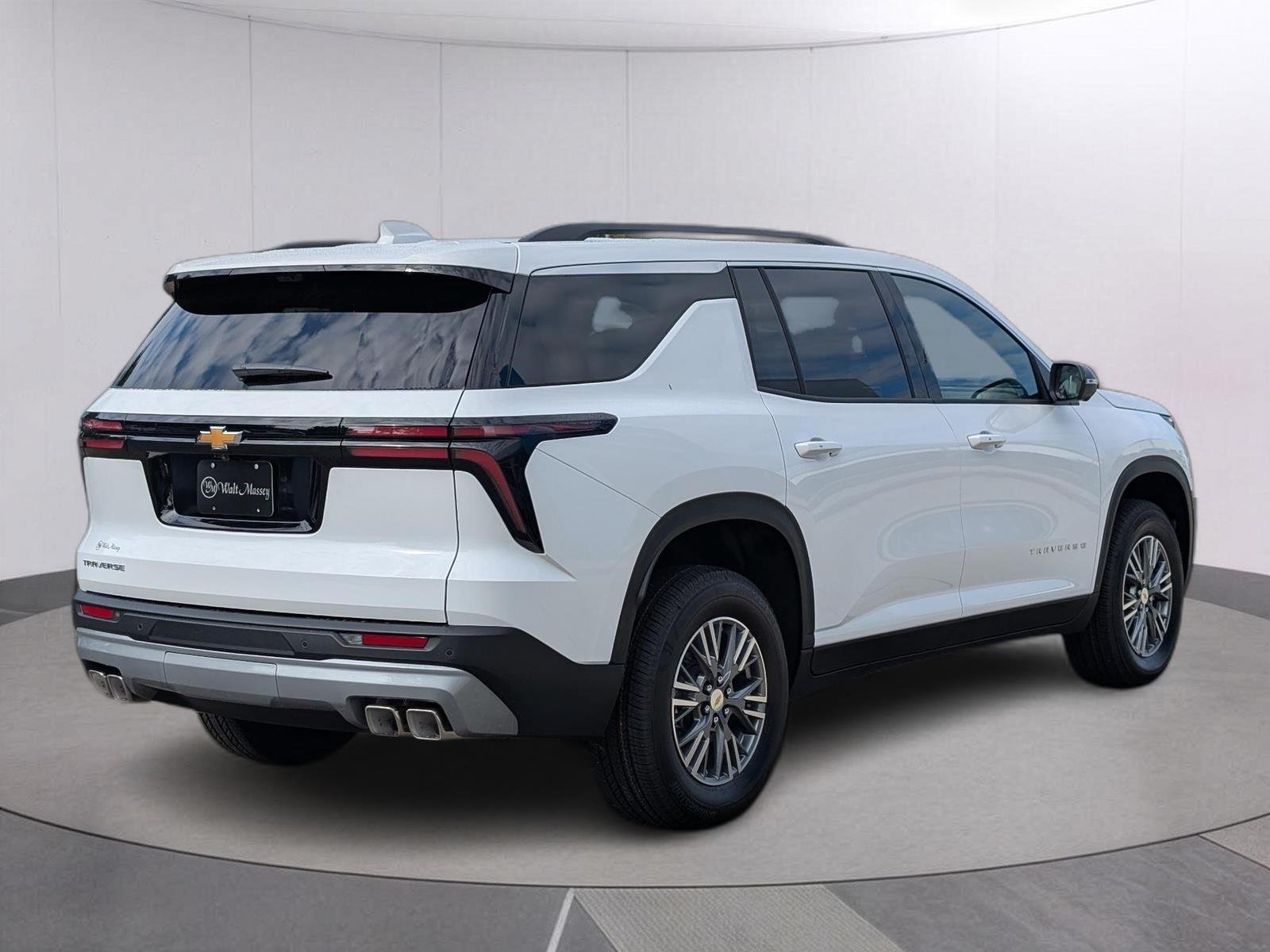 New 2027 Summit White Chevrolet LT image 5