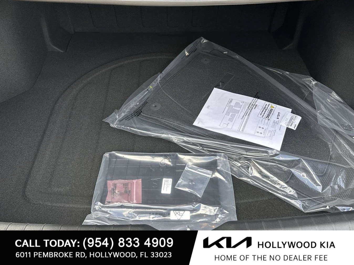 New 2026 Interstellar Gray Kia LX image 19