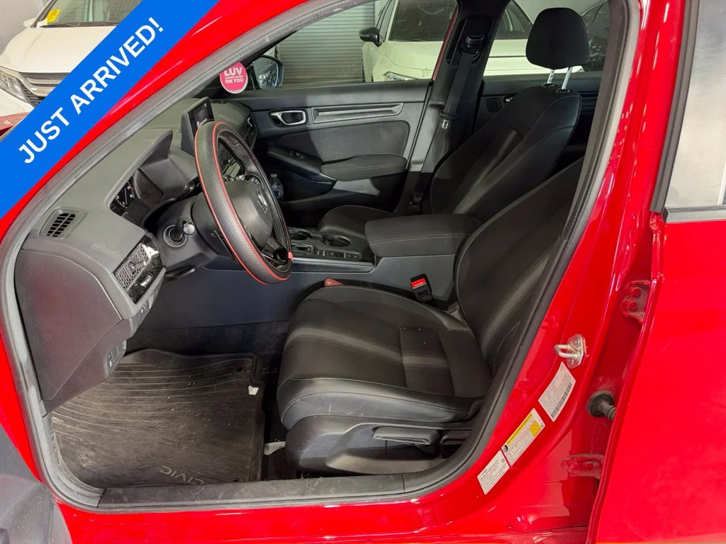 Used 2024  Honda Sport image 7