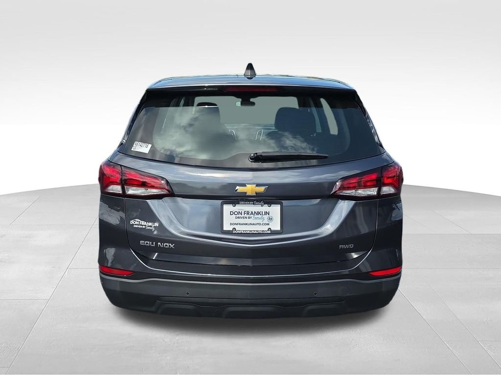 Used 2022 Gray Chevrolet LS image 4
