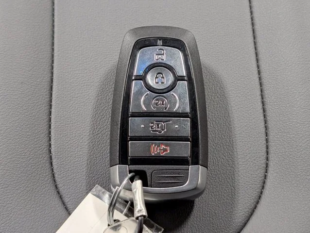 New 2027 Glacier Gray Metallic Tri-Coat Ford Active image 60