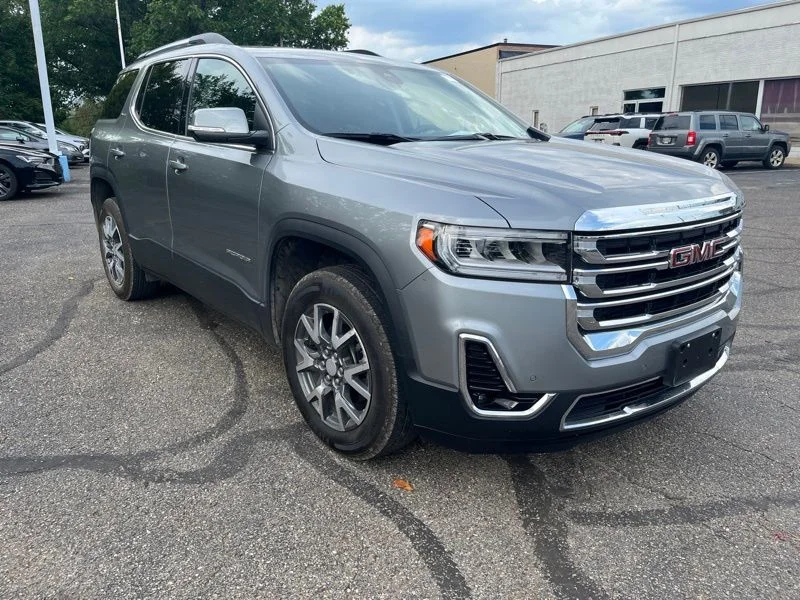 Used 2023 Silver GMC SLT image 3