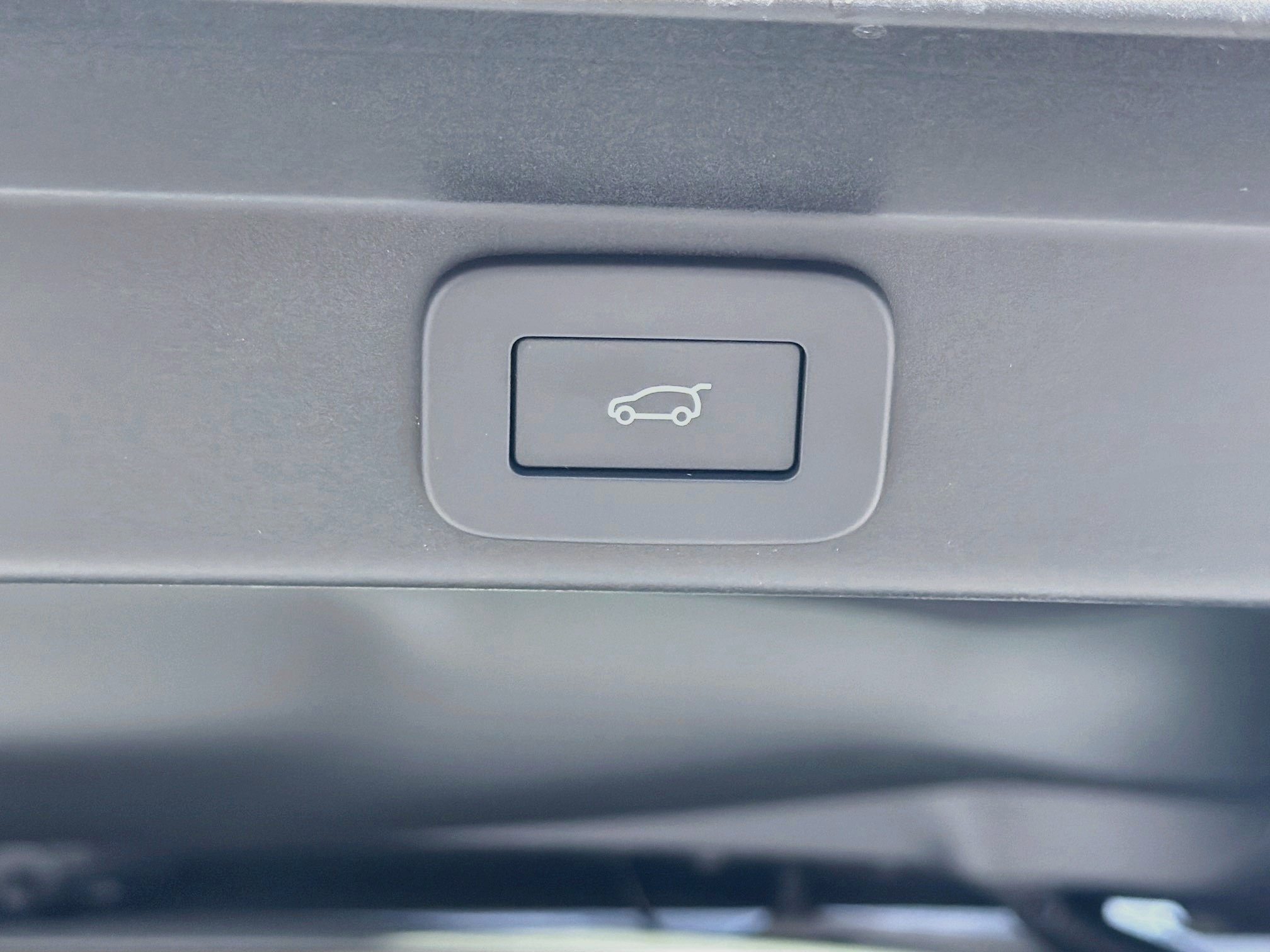 New 2026 Borasco Grey LAND ROVER Autobiography image 14