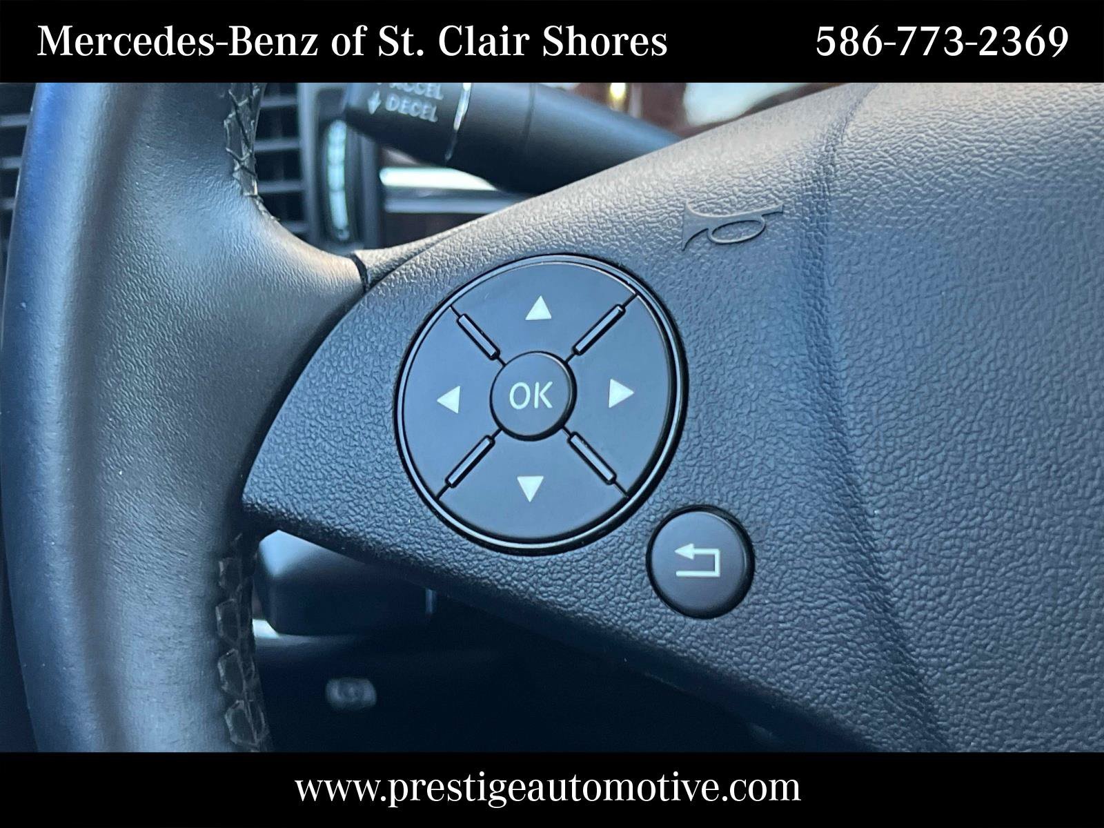 Used 2012 Black Mercedes-Benz GLK 350 image 34