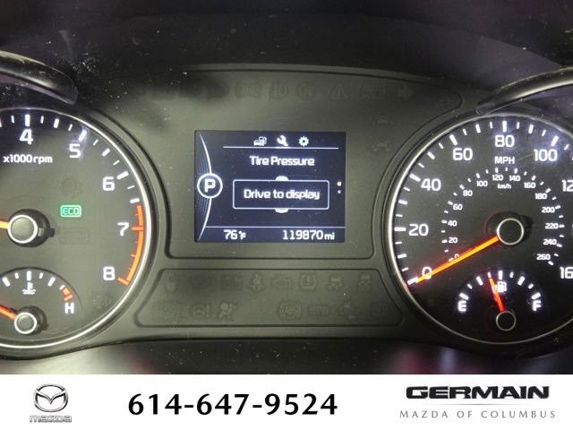 Used 2016 Silver Kia LX image 24