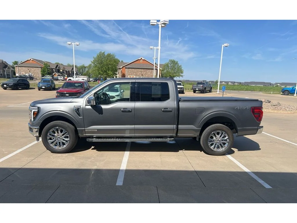 Used 2025 Carbonized Gray Metallic Ford LARIAT image 5