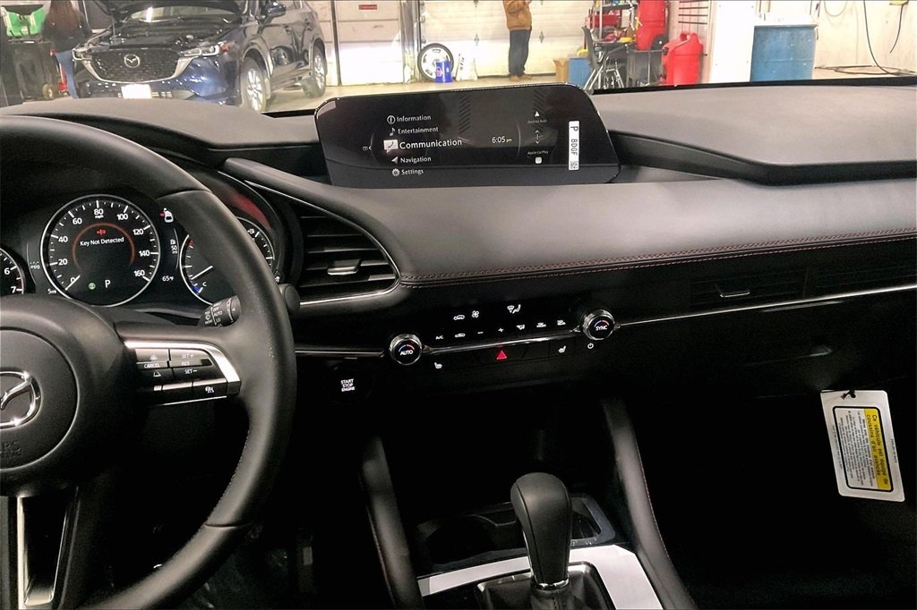 2026 MAZDA MAZDA3 - Image 5