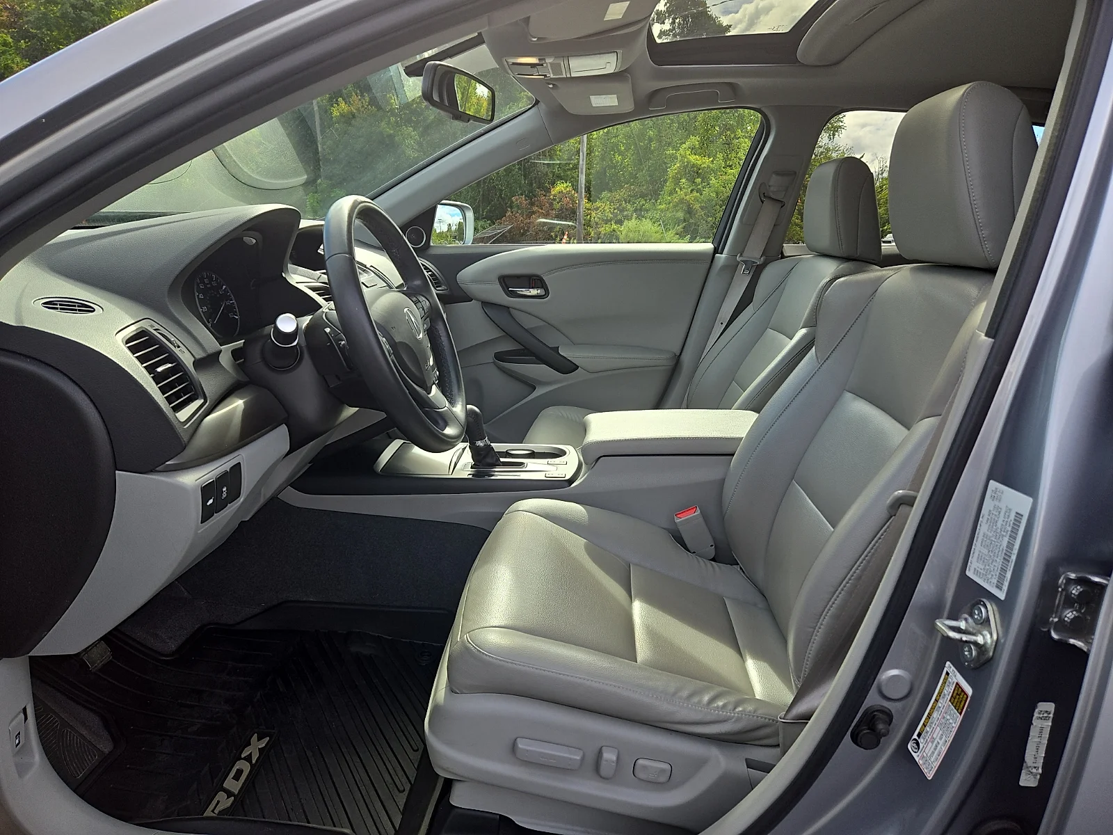 Used 2018 Lunar Silver Metallic - SI Acura  image 13