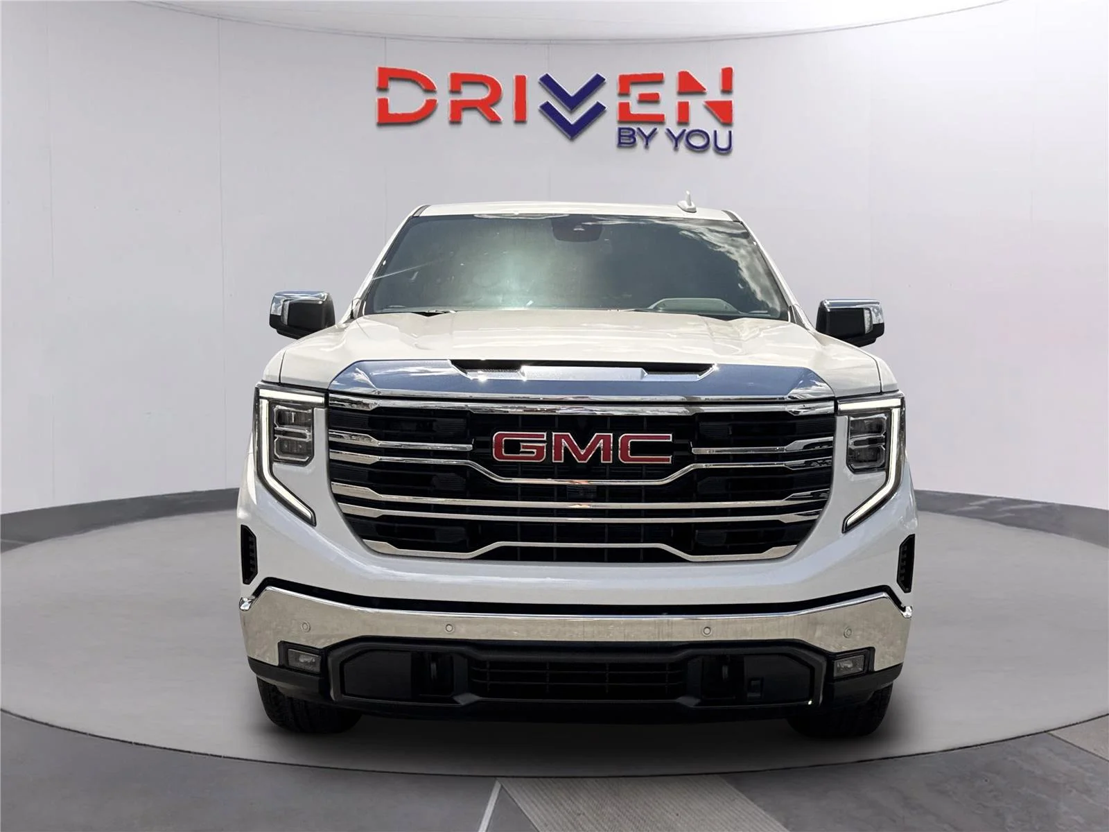 New 2026 Summit White GMC SLT image 9