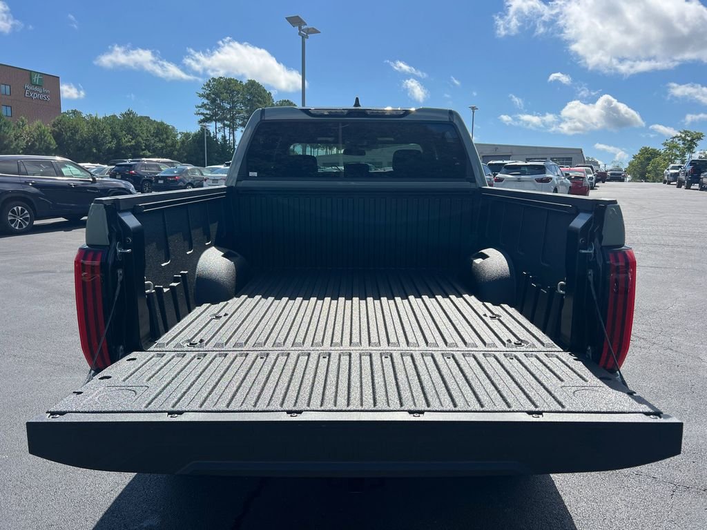 2025 Toyota Tundra SR5 - Photo 18