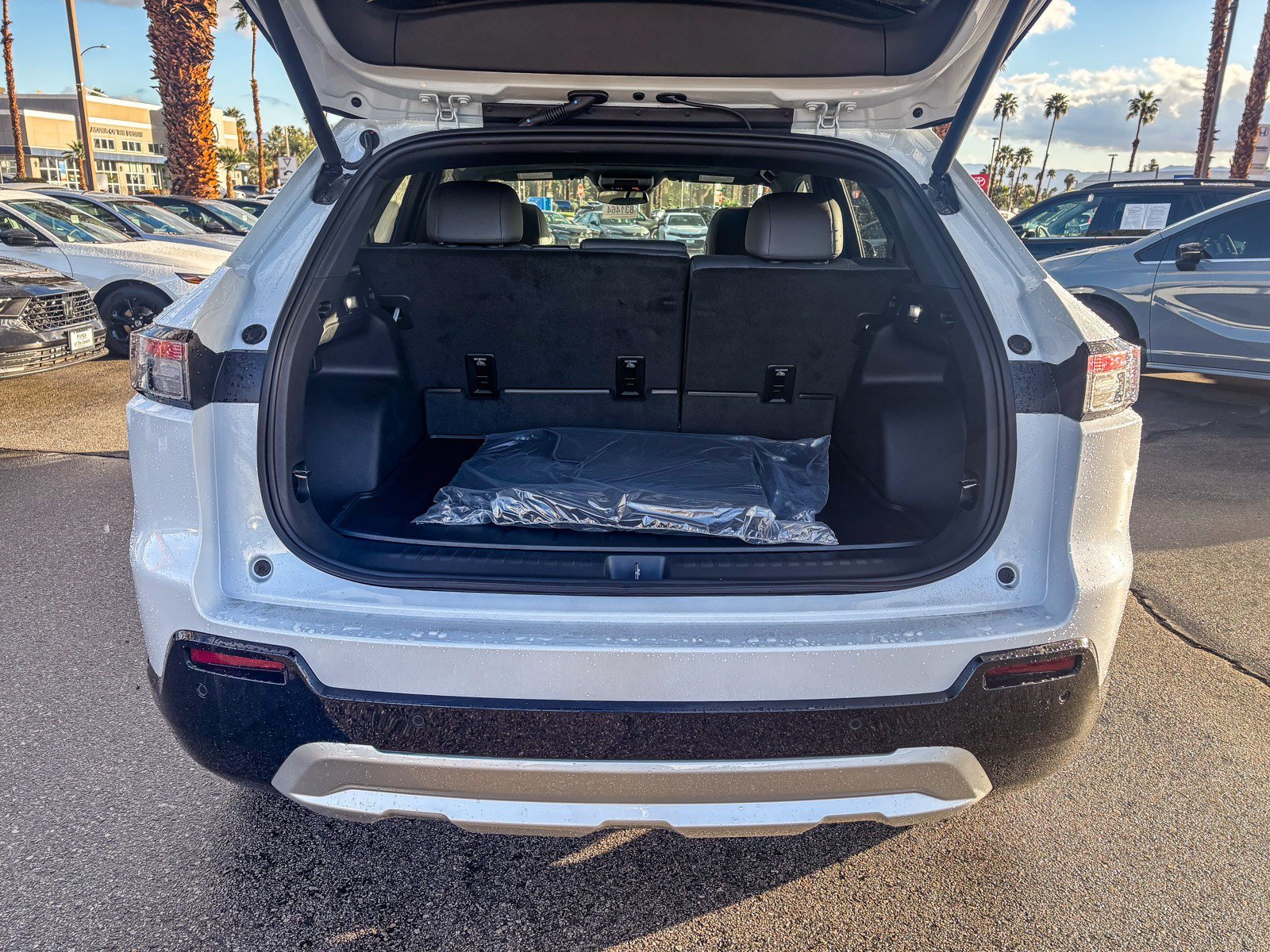 New 2026 Frostline White Pearl Honda Touring image 12