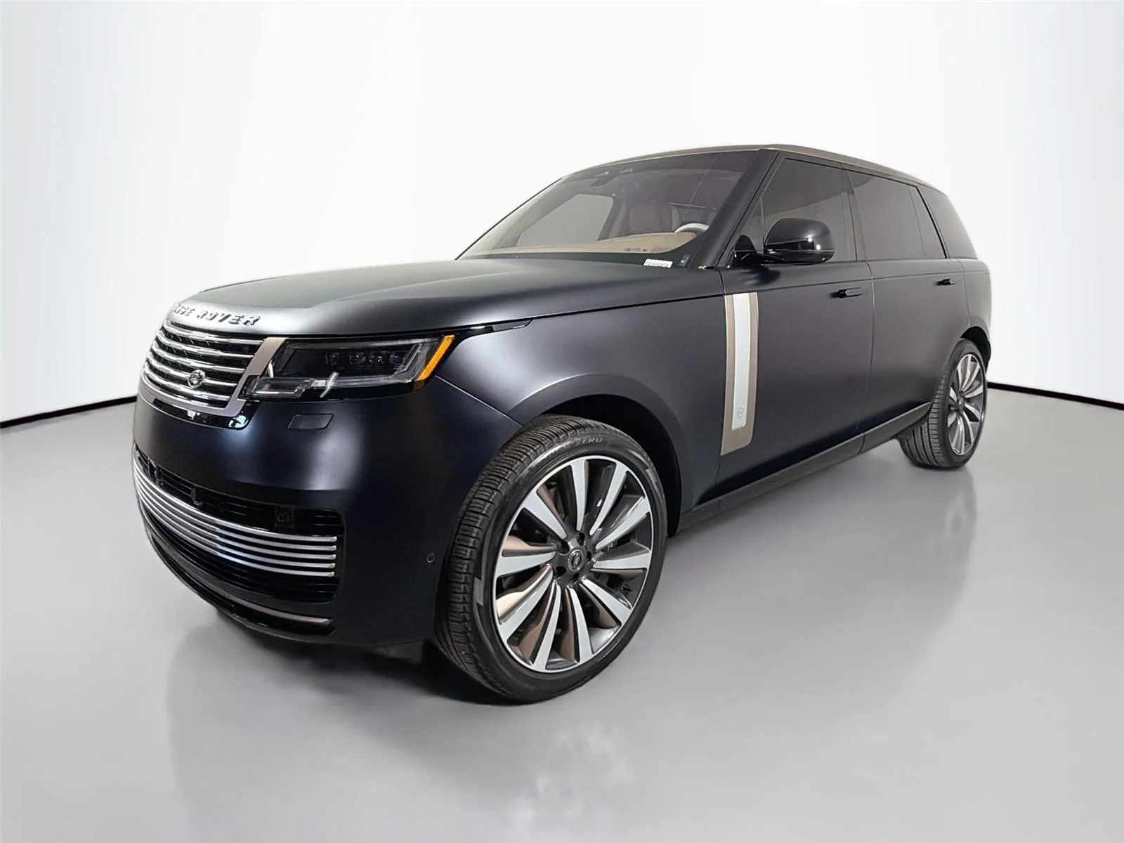 2023 Land Rover Range Rover 4.4 SV LWB's photo