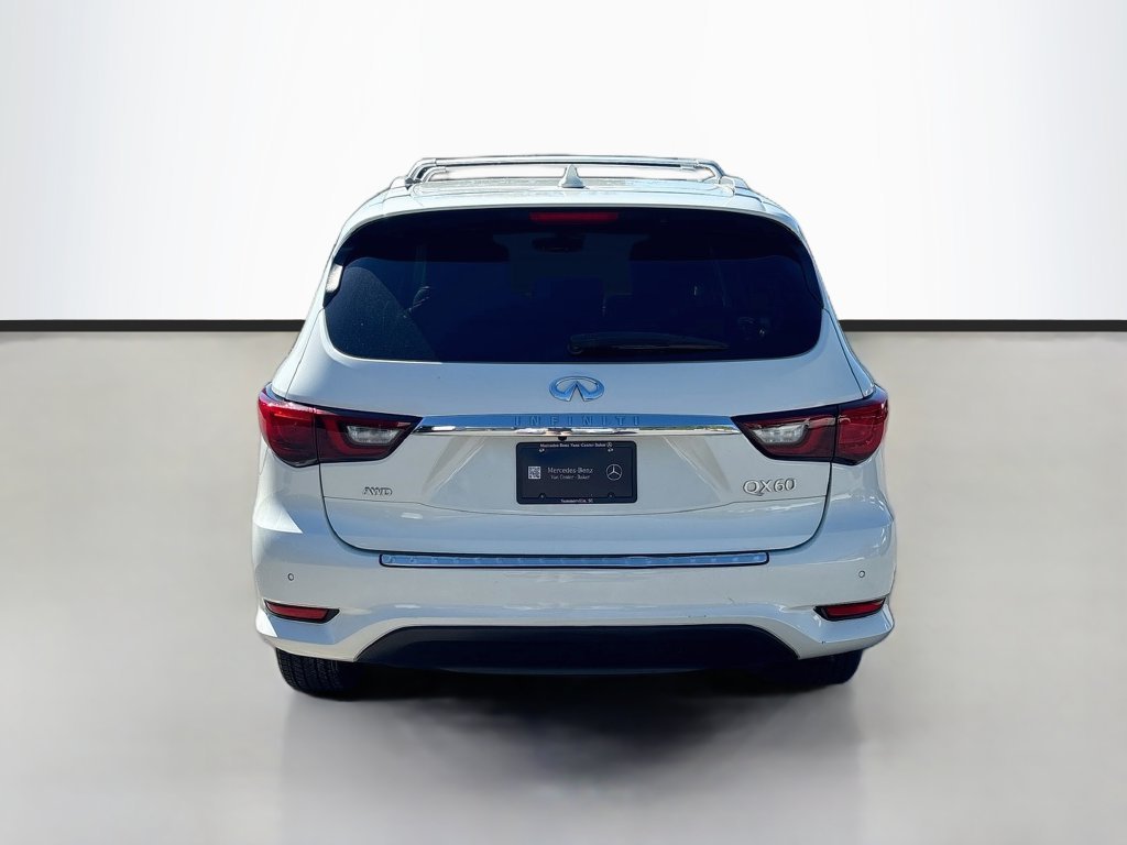 Used 2019 Majestic INFINITI LUXE image 4