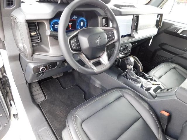 New 2026 Avalanche Gray Ford Badlands® image 55