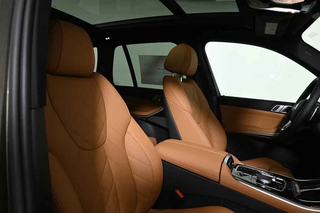 New 2026 Green BMW xDrive50e image 34