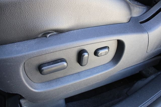 Used 2019 Silver Ford Limited image 3