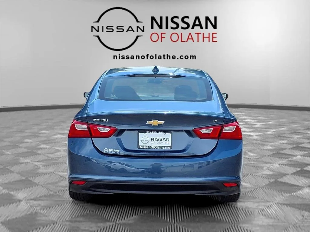 Used 2024 Blue Chevrolet LT image 27