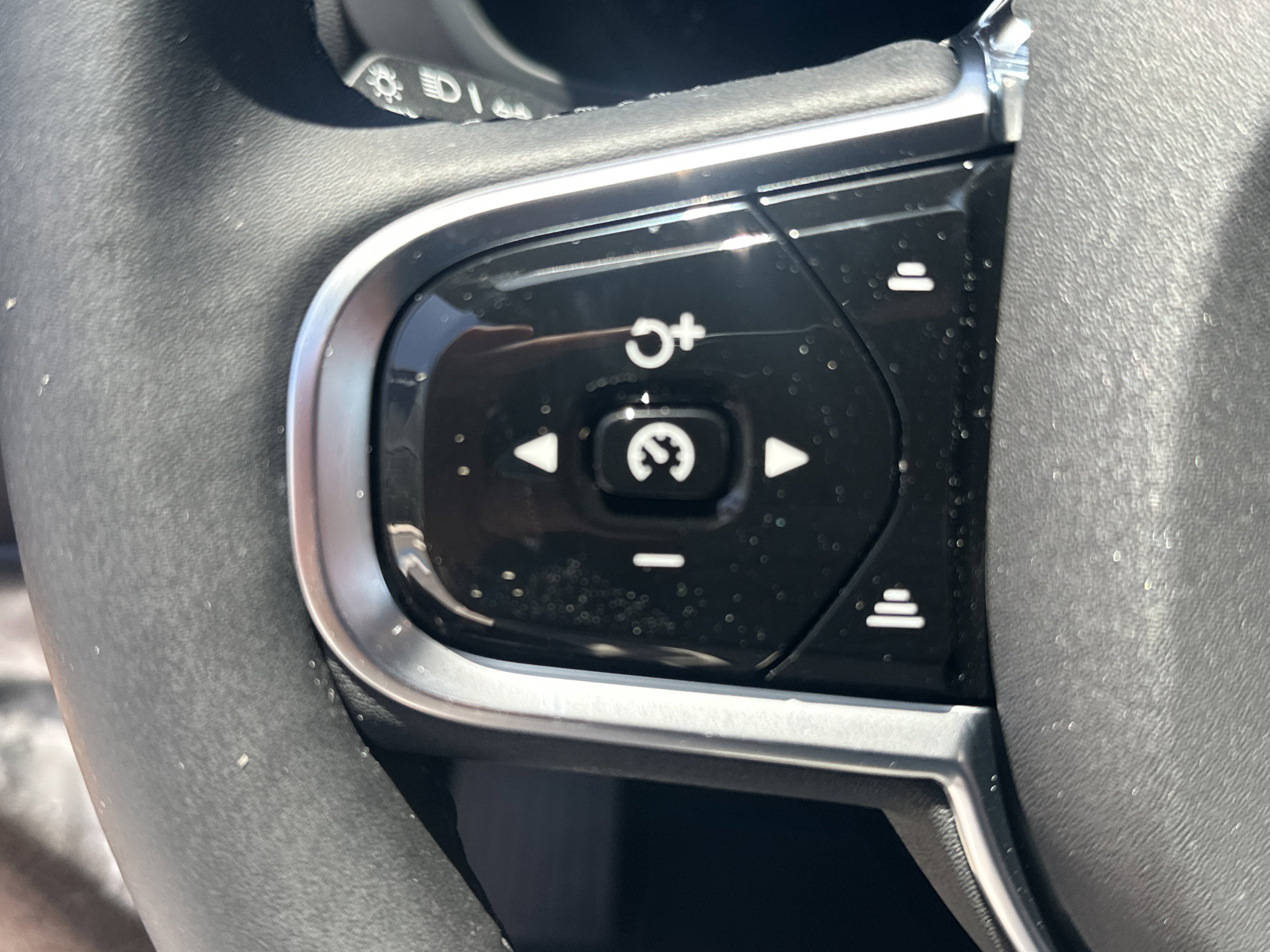 New 2026  Volvo Core image 22