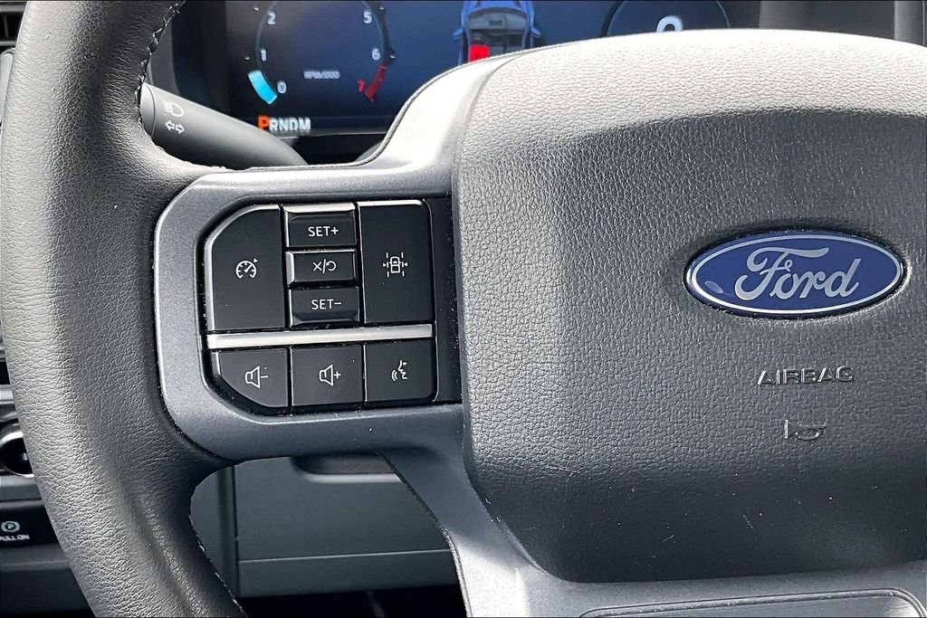 Used 2025 Blue Ford XLT image 10