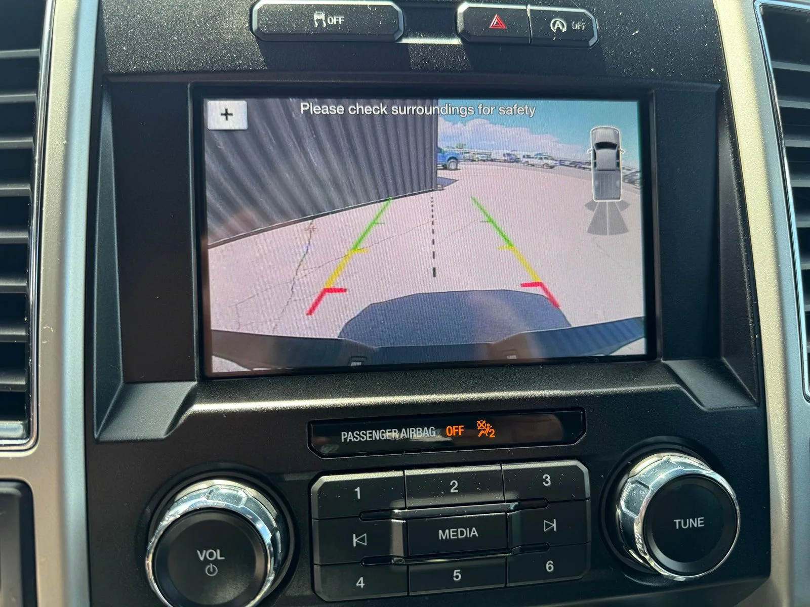 Used 2019 Gray Ford Lariat image 26
