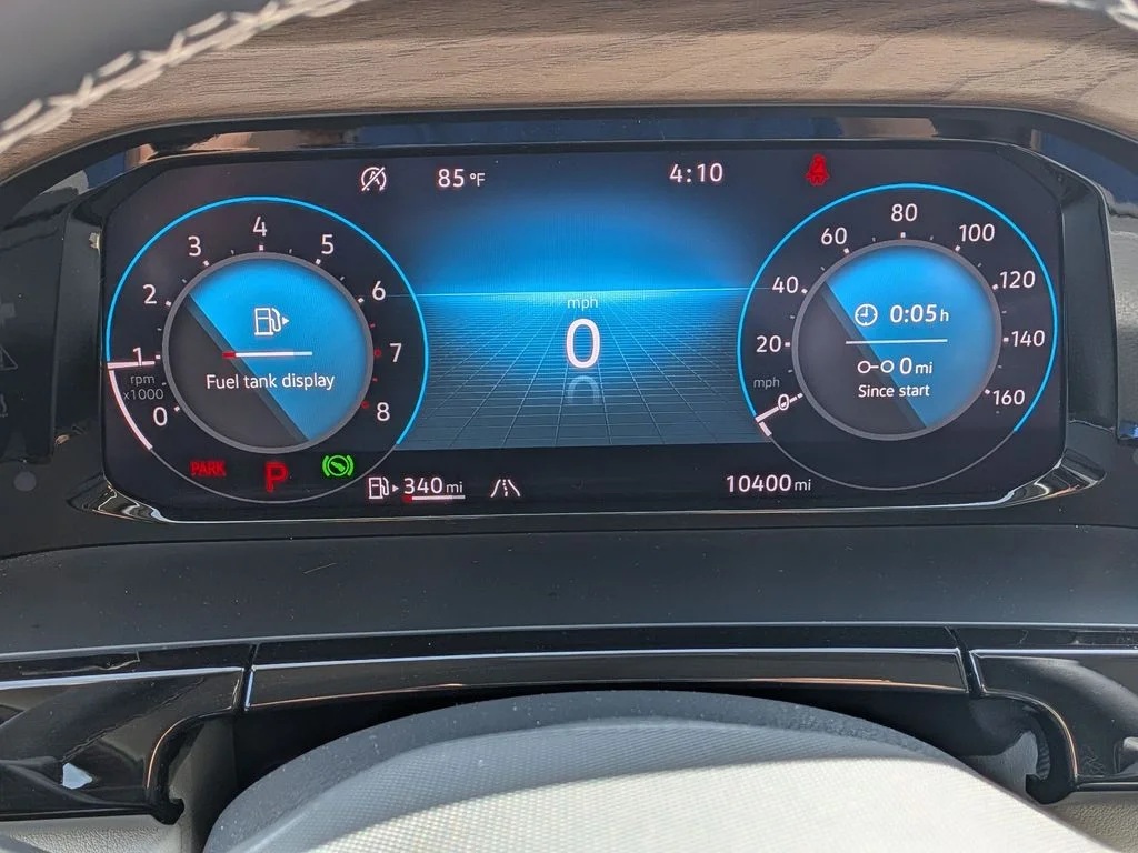 Used 2025 Blue Volkswagen 2.0T SE w/Technology image 18