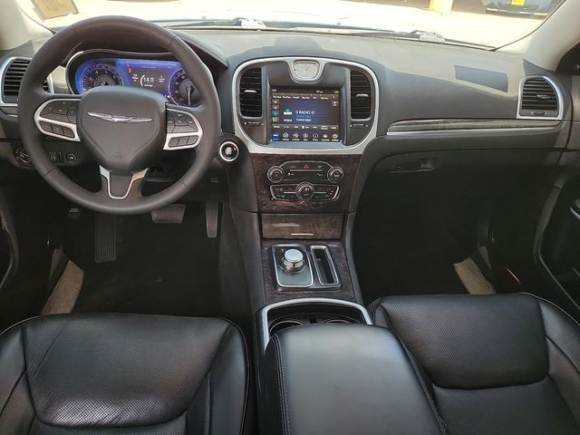 Used 2023  Chrysler Touring image 9