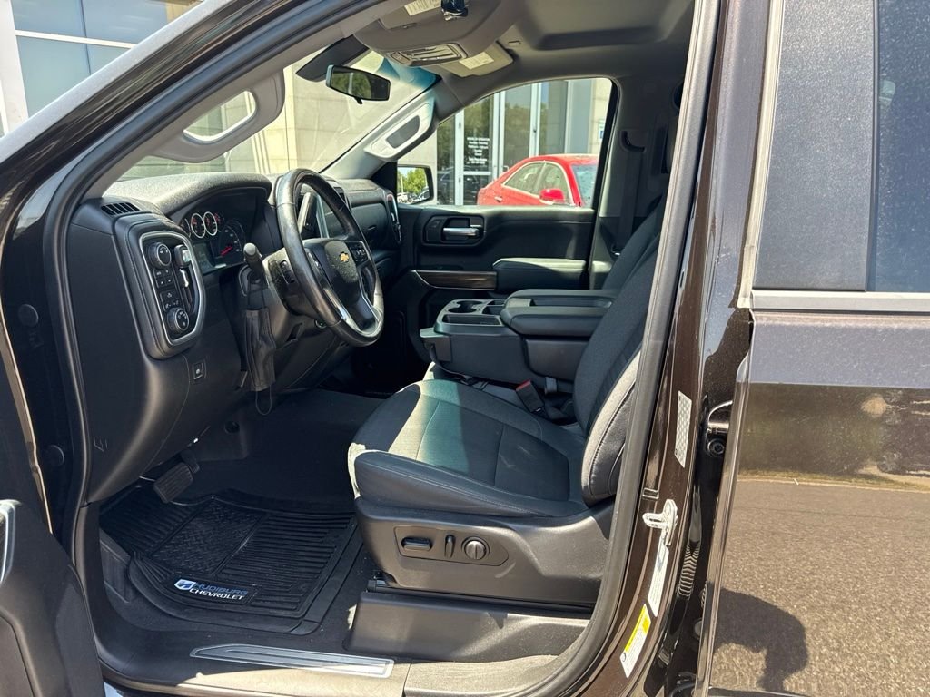 Used 2019 Brown Chevrolet LT image 13