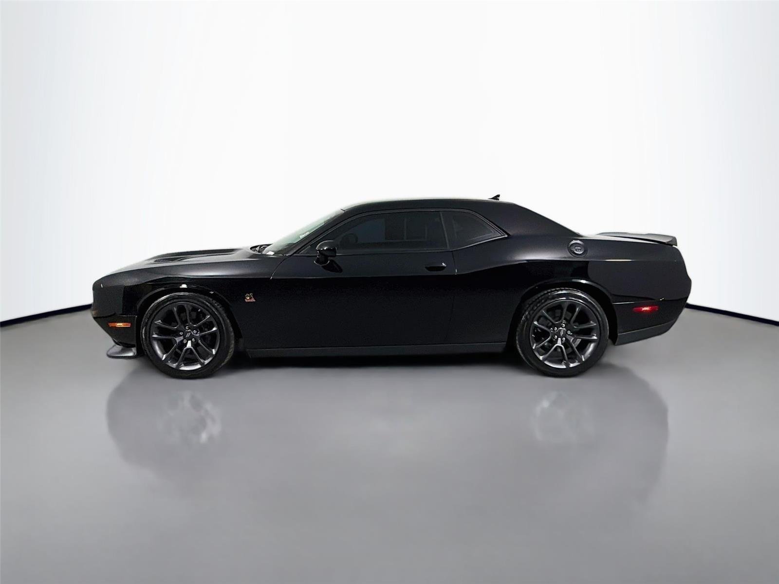 Used 2023 Pitch Black Clearcoat Dodge R/T Scat Pack image 8