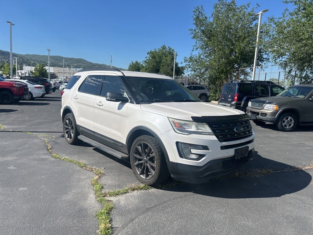 2017 Ford Explorer XLT 4WD's photo