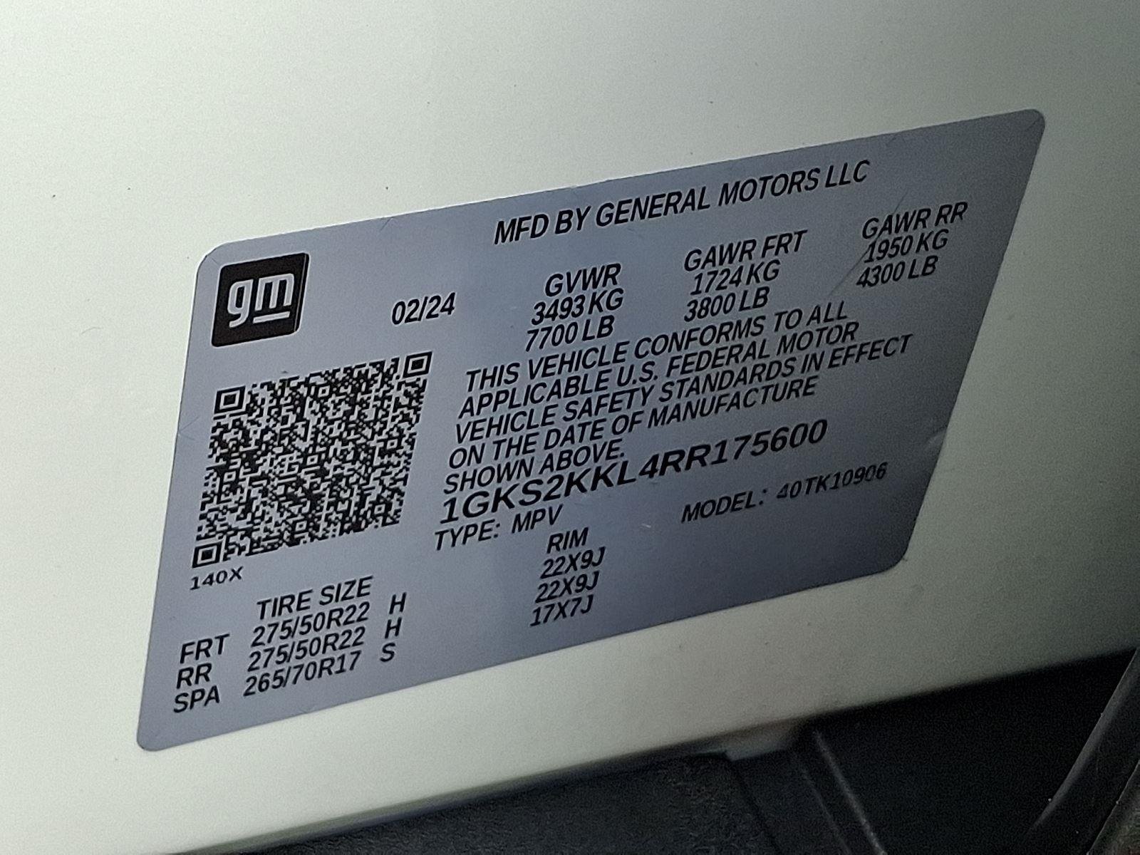 Used 2024 White Frost Tricoat GMC Denali Ultimate image 28