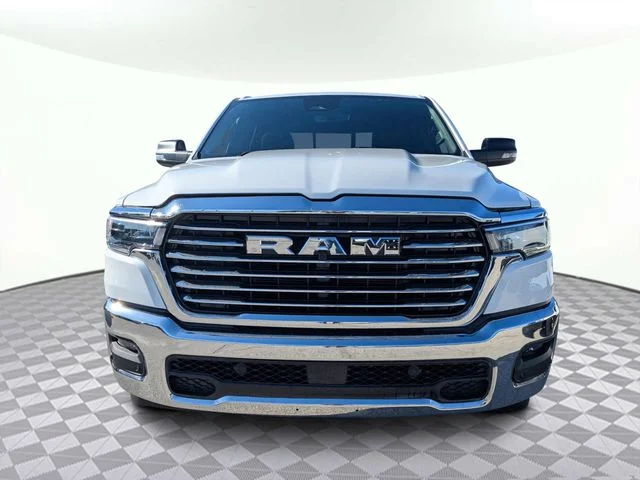 Used 2025 White Ram Big Horn/Lone Star image 8