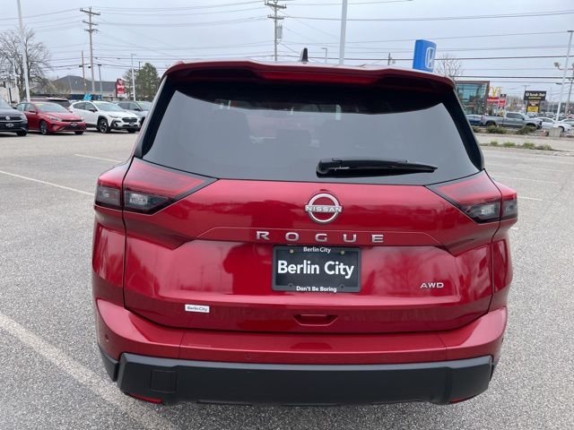 Used 2024 Scarlet Nissan S image 6