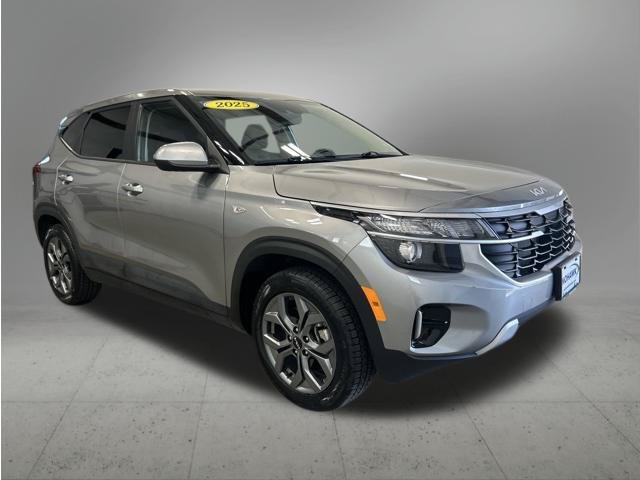 Used 2025 Steel Gray Kia LX image 3