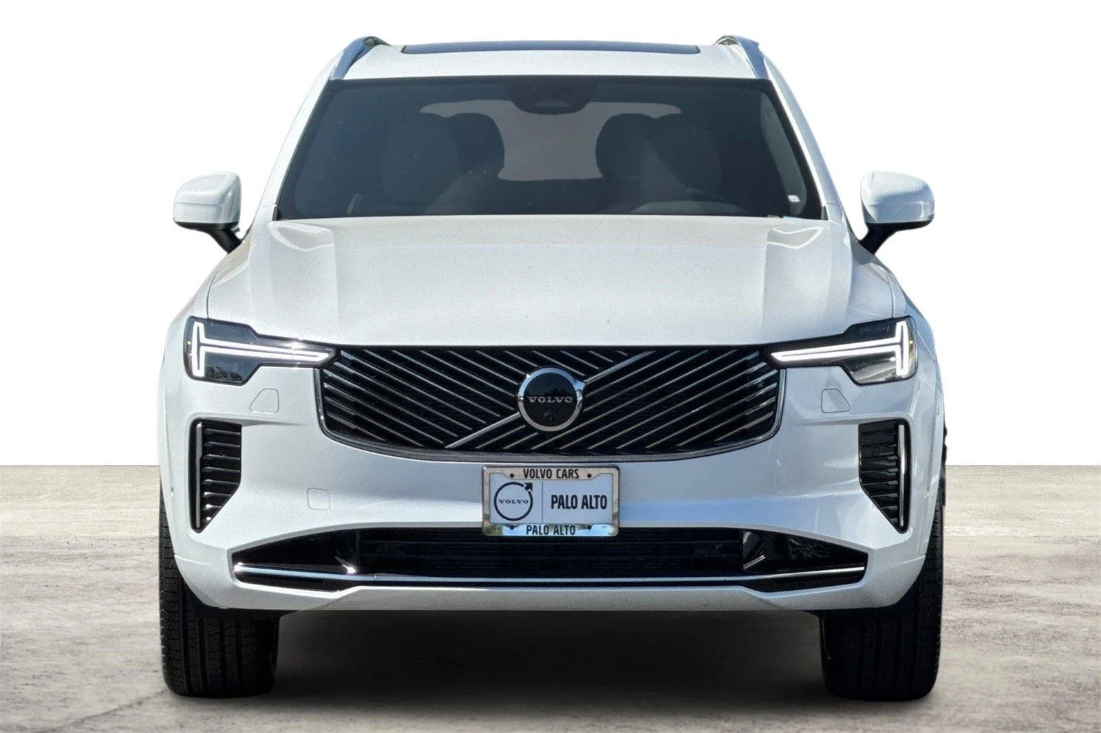 2026 Volvo XC90 Plus - Photo 12