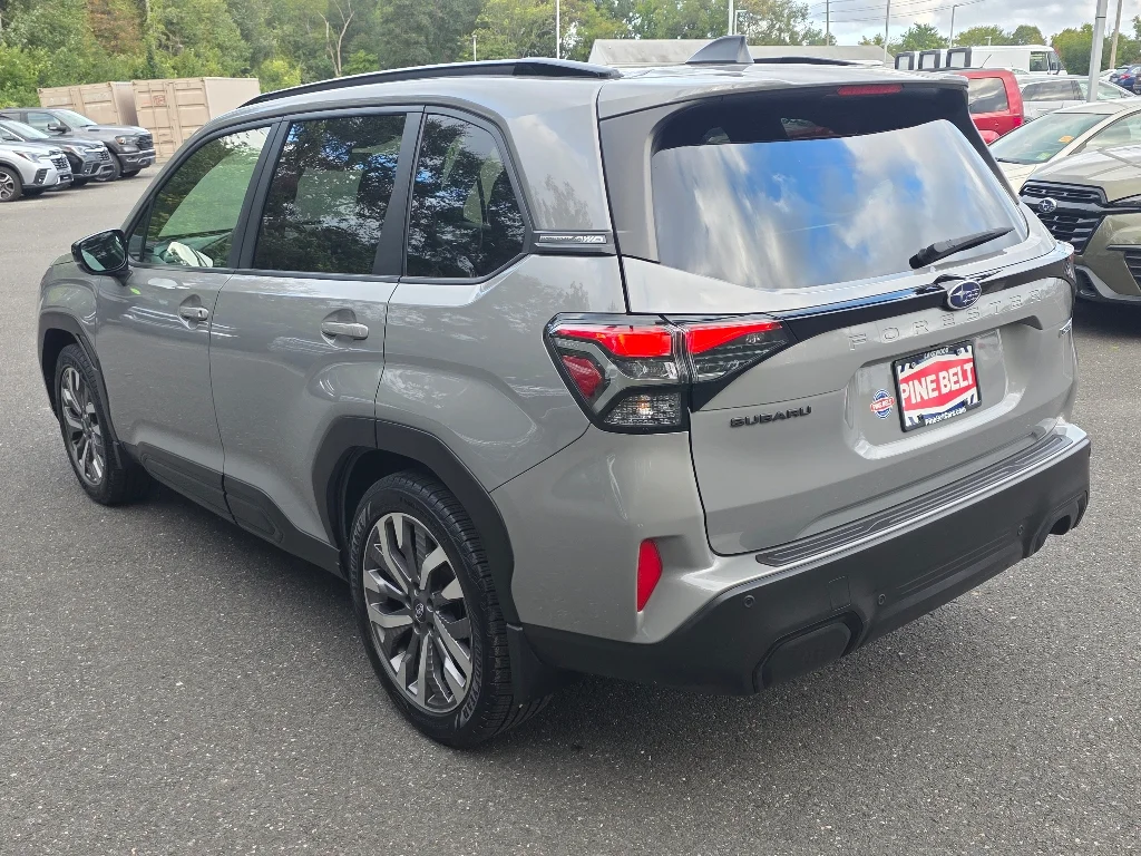 2025 Subaru Forester Touring - Photo 13