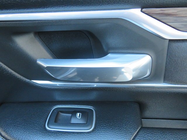 Used 2020 Granite Crystal Metallic Clearcoat Ram Laramie image 14
