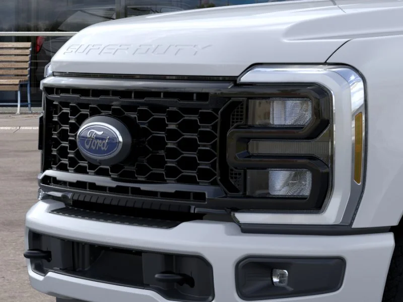 New 2026 Oxford White Ford XL image 51