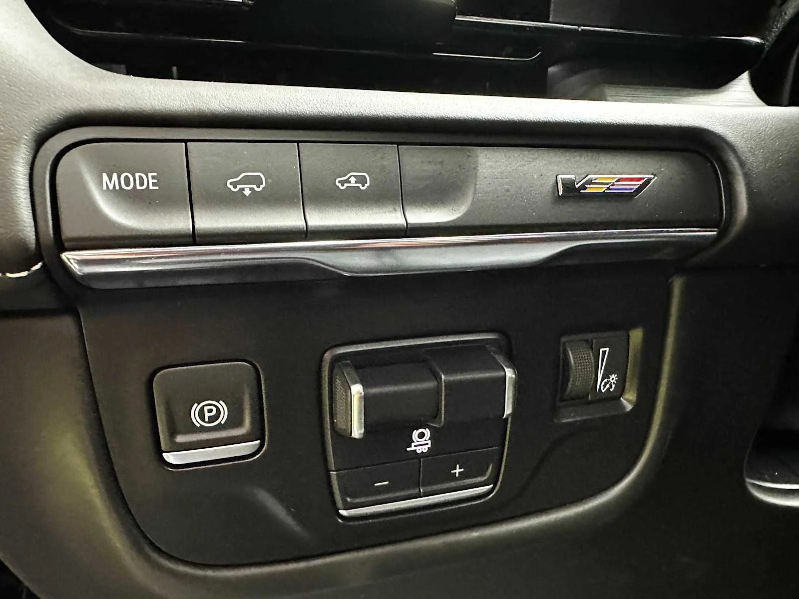Used 2024 Black Diamond Tricoat Cadillac V-Series image 16