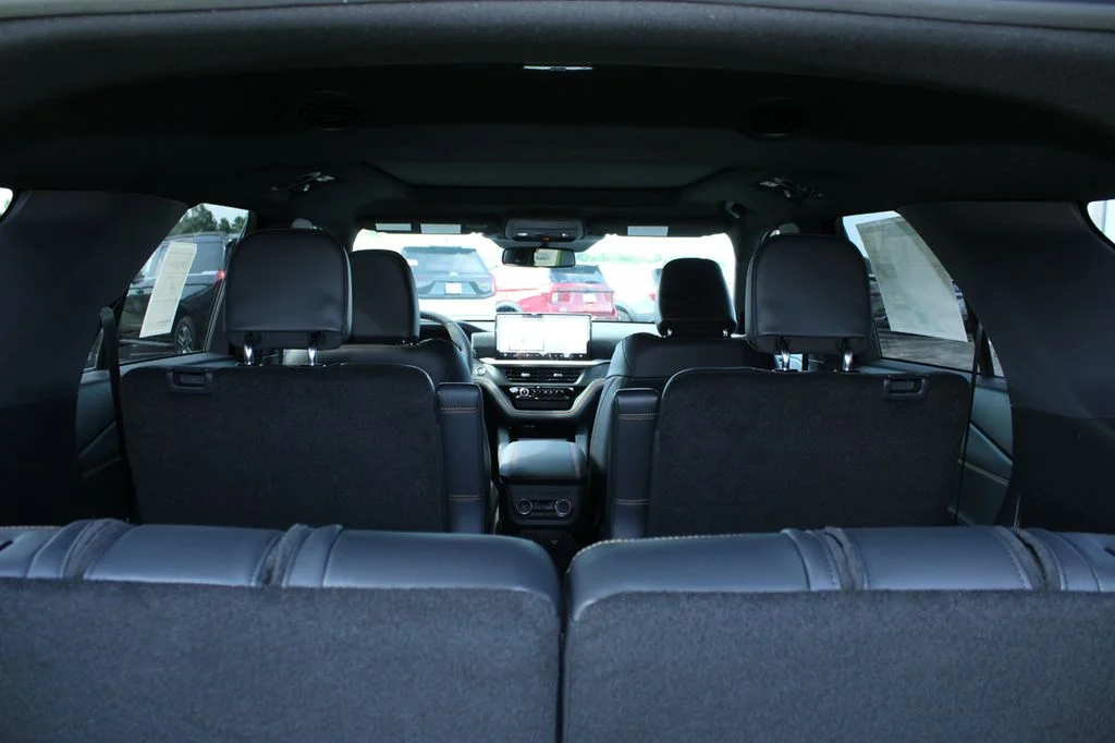 New 2026 Carbonized Gray Metallic Ford Tremor® image 10