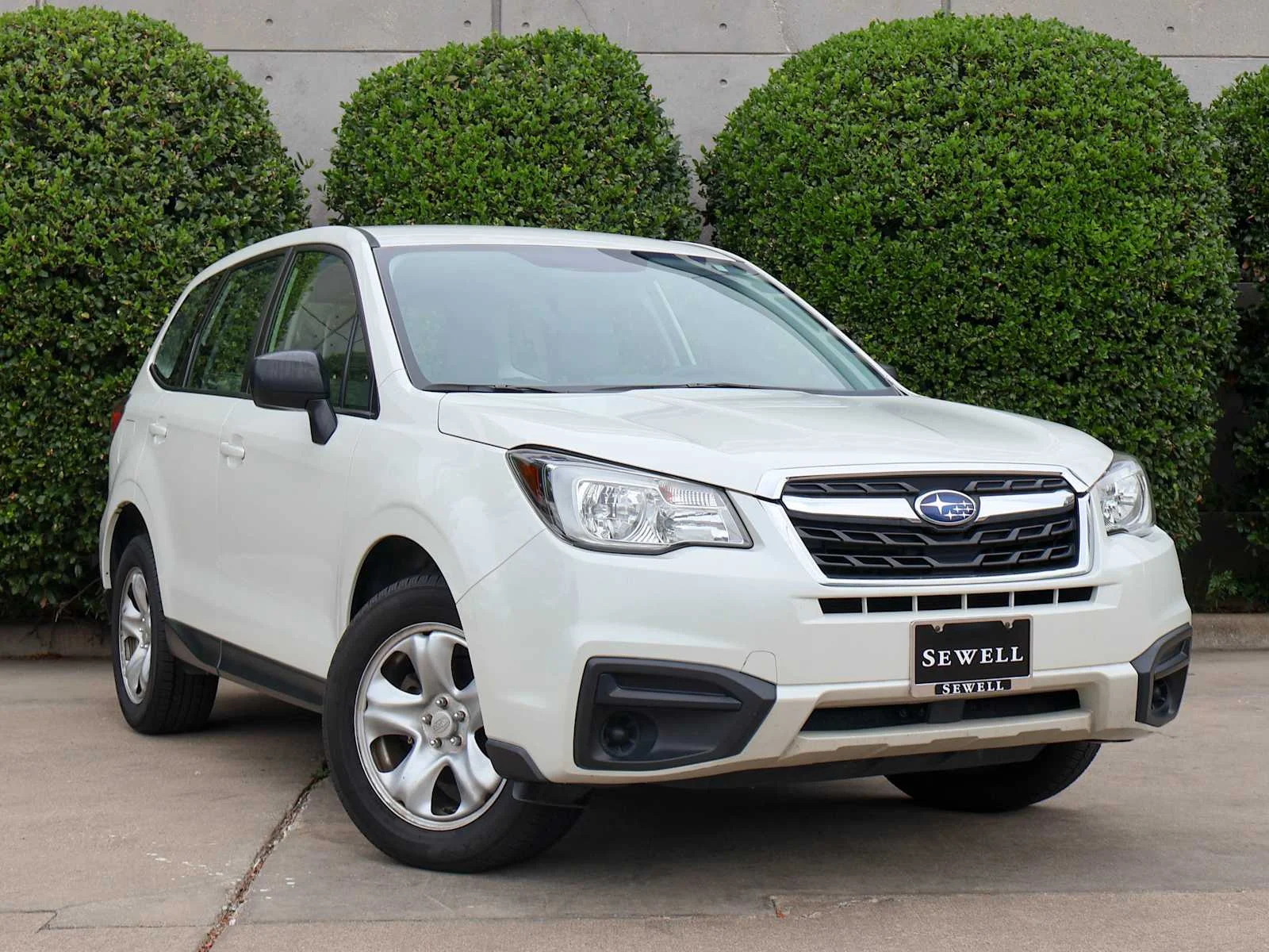 Used 2017 Crystal White Pearl Subaru  image 3