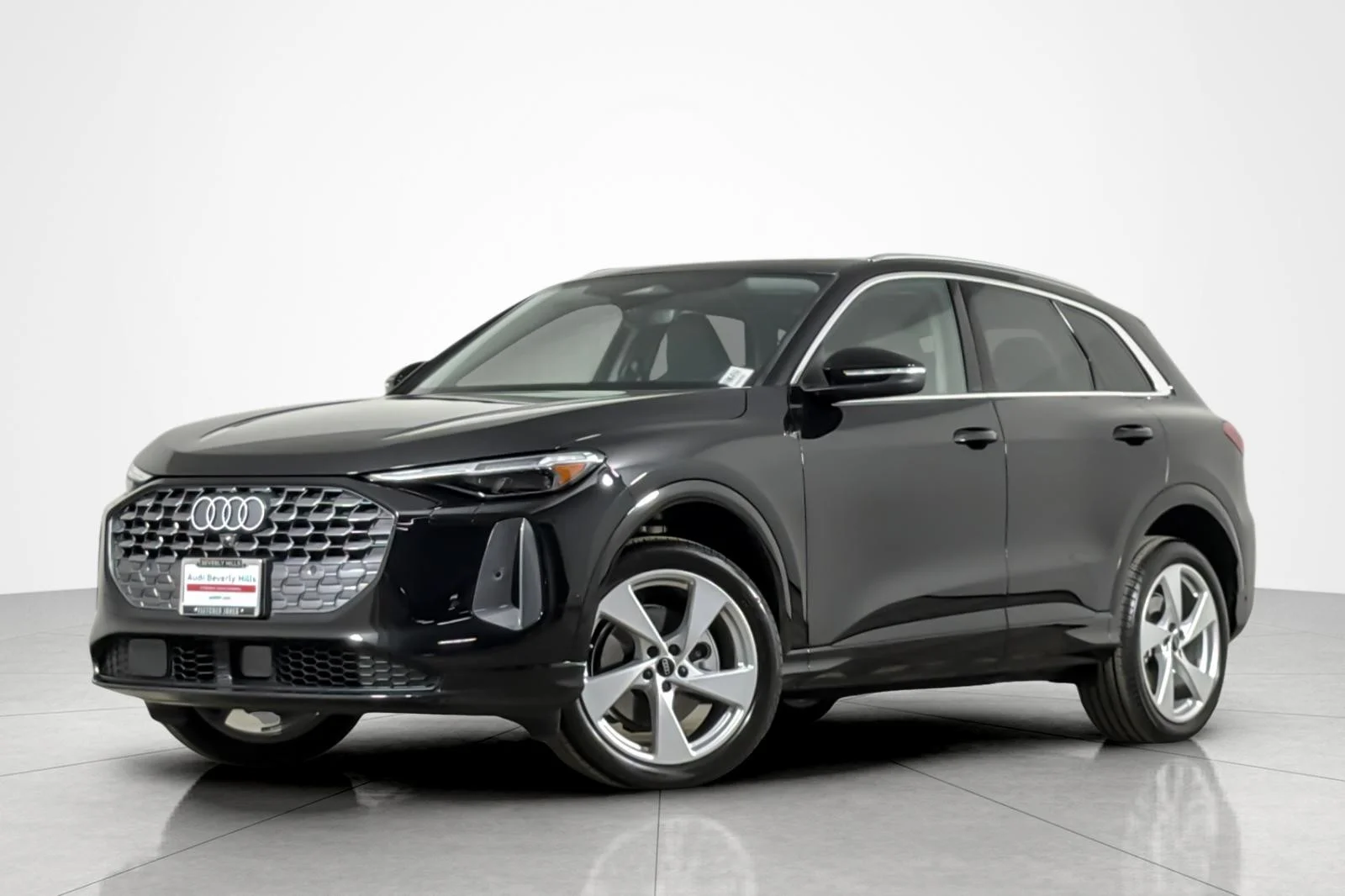 2025 Audi Q5 40 Premium Plus's photo